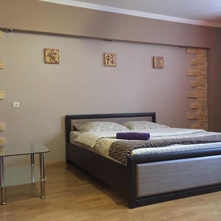 Uzh Apartments Oujhorod Extérieur photo