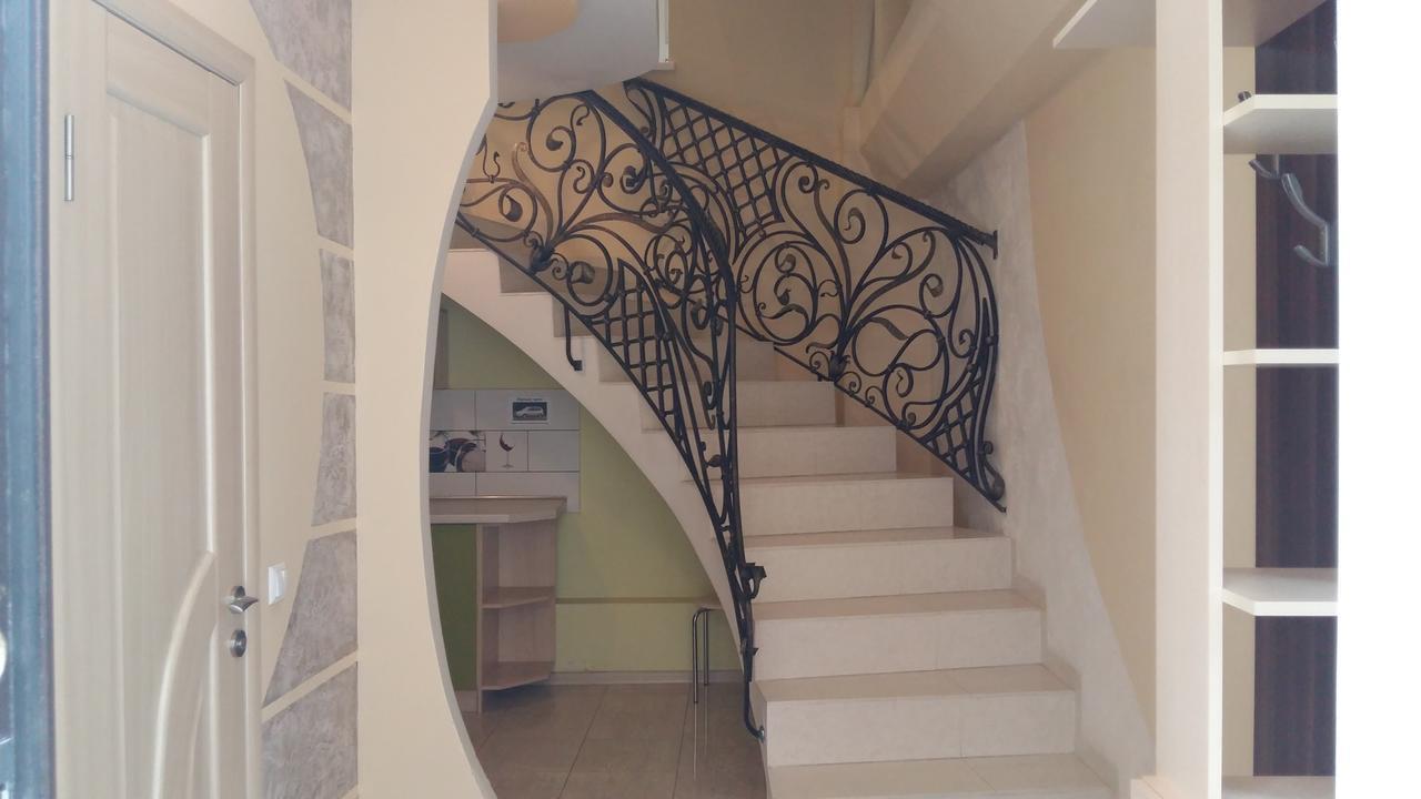 Uzh Apartments Oujhorod Extérieur photo